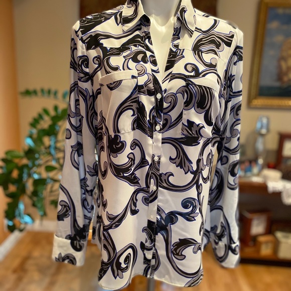 Express shirt size large like new - Picture 4 of 5
